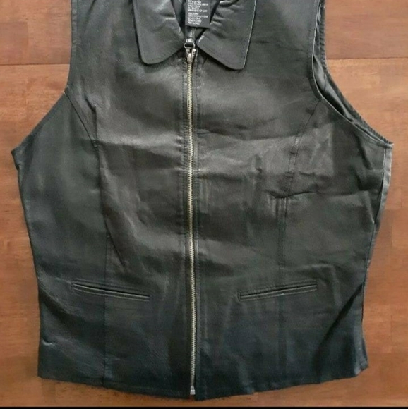 Vintage Halston Black Leather Vest - Picture 2 of 5